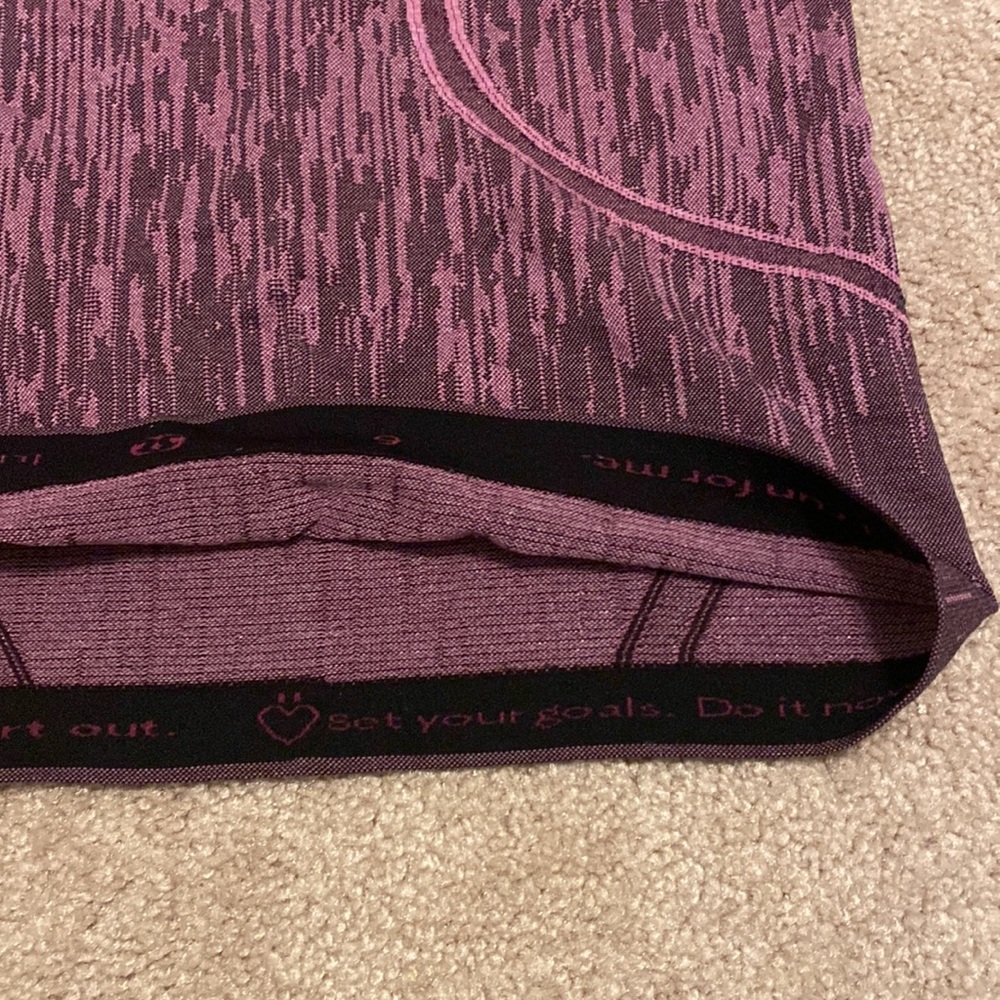 Lululemon long sleeve size 6 - Picture 4 of 5